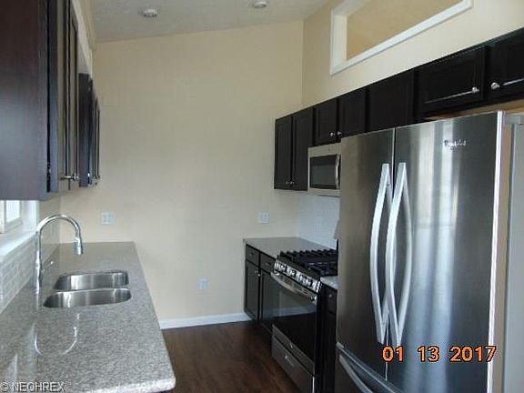 4th image of 30235 Twin Lake Dr