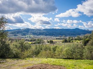 250 Fawn Park Rd, Saint Helena, CA 94574