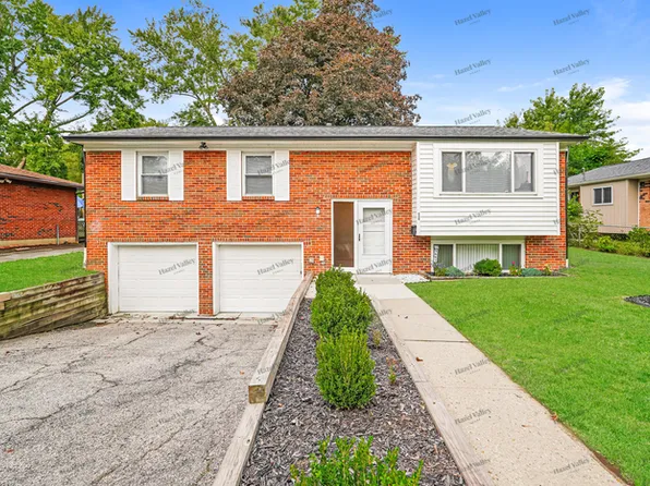 5667 Roche Dr, Columbus, OH 43229