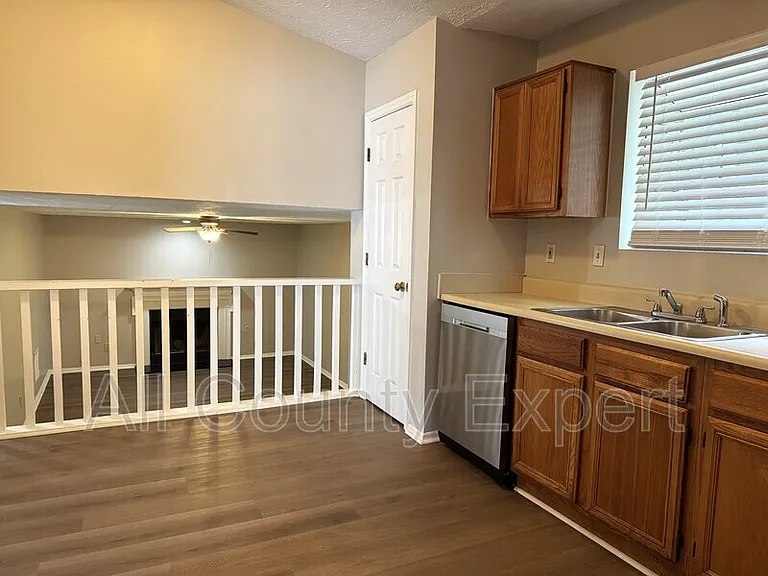 7156 Lone Oak Way — Photo 9
