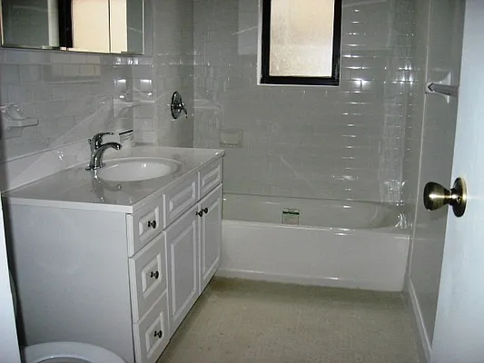 Rented by PMG Real Estate  | media 18