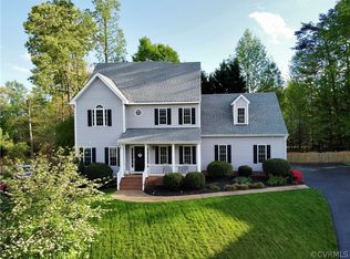 8018 Longfellow Pl, Midlothian, VA 23112