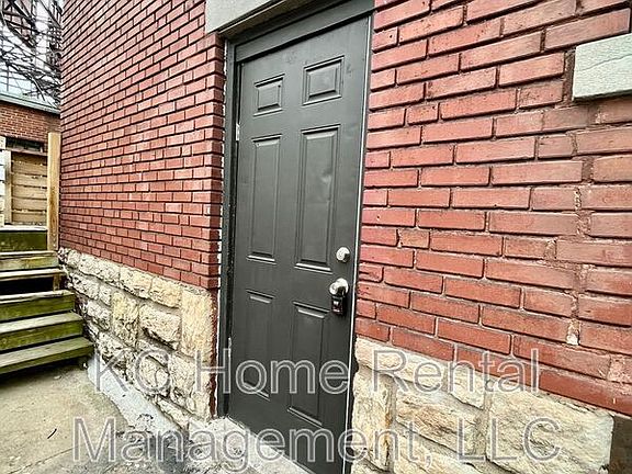 3rd image of 3807 Washington St #Basement
