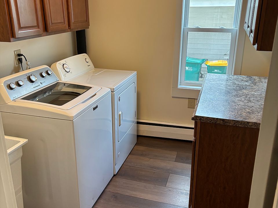 1st image of 109 Park Ave #1