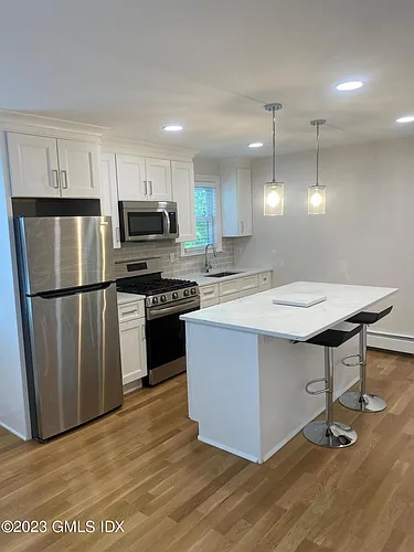 36 Arch St #2A Photo 1