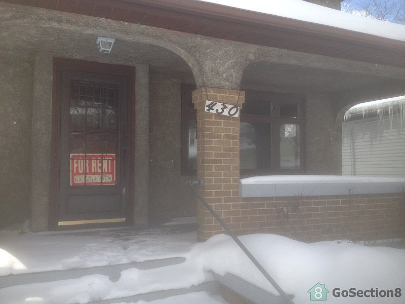 1st image of 430 Howard St SE