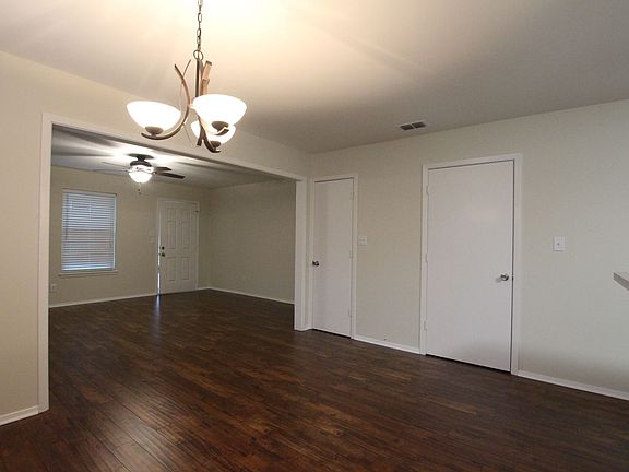 4th image of 408 Redbud Cir