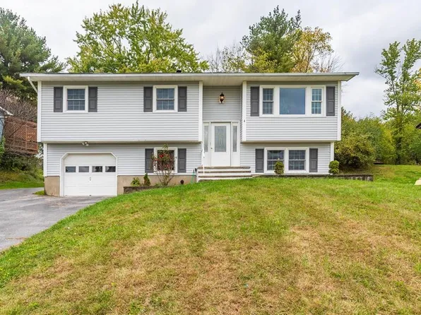 4 Roe Circle, Monroe, NY 10950