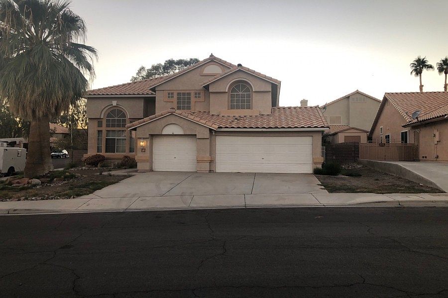 1st image of 231 White Knoll Ct