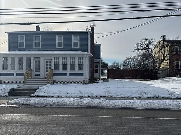 634 E Front St, Florence, NJ 08518