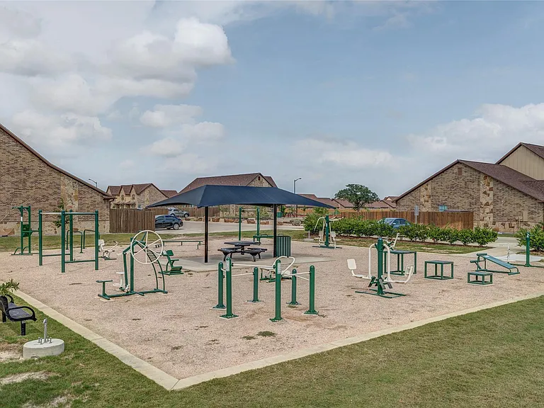 3338 General Pkwy — Photo 21