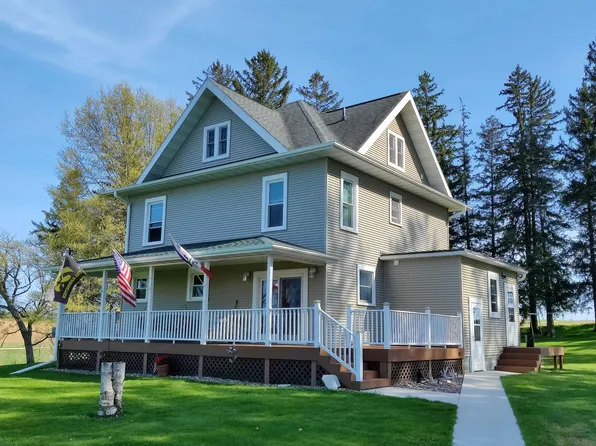 1911 131st Ave, Postville, IA 52162