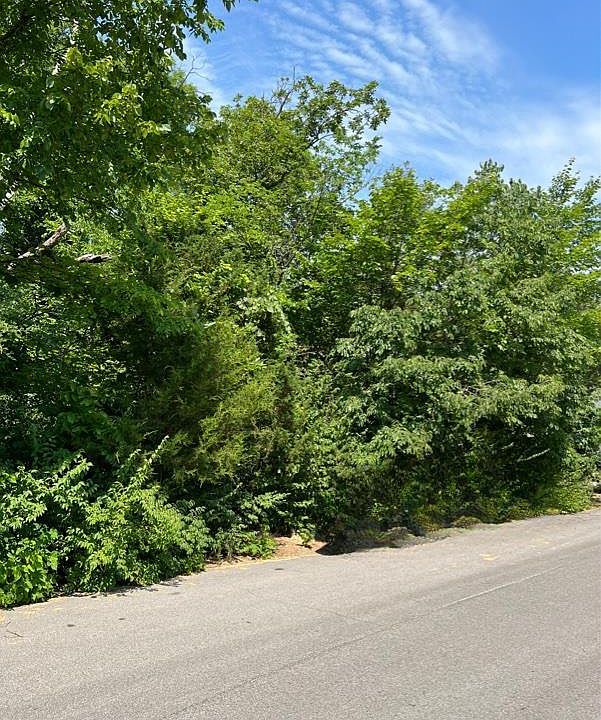 1st image of 31674 Dogwood Ln
