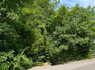 31674 Dogwood Ln, Foristell, MO