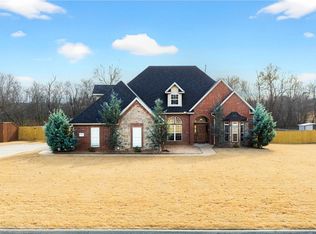 6863 Freedom Pl, Springdale, AR 72762