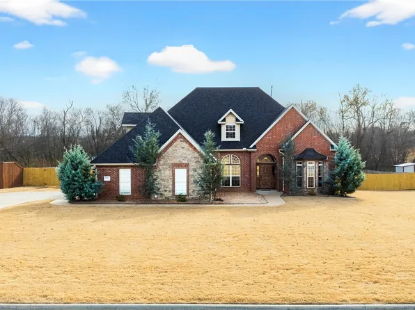 6863 Freedom Pl, Springdale, AR 72762