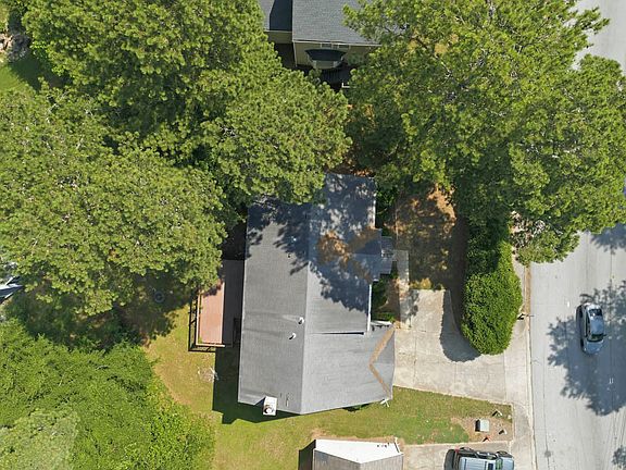 4th image of 3737 Waldrop Rd