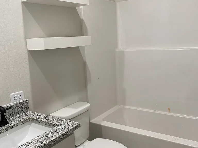 613 Cosmos St — Photo 12