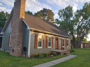 1745 Leconte Dr, Maryville, TN 37803