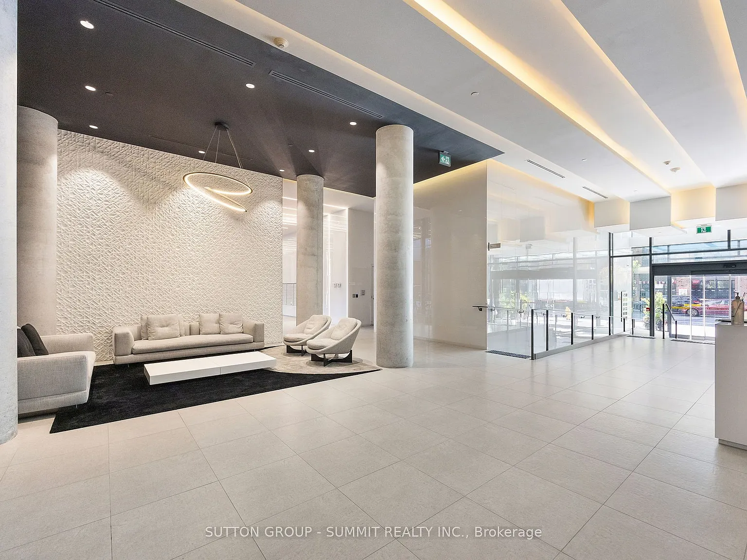 2 bed, $2,400 — Photo 3
