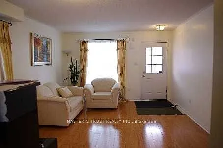 5 Bern St E Photo 1