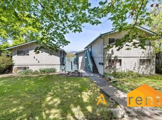 549 B St #6, Ashland, OR 97520