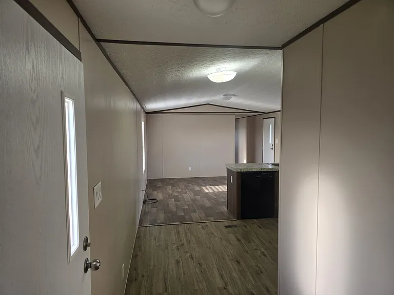 1656 FM 713 — Photo 9