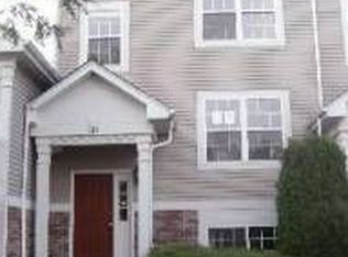 645 Holiday Ln, Hainesville, IL 60073