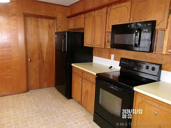 3rd image of 4705 Brookline Dr