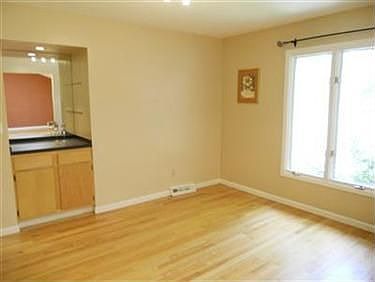 4th image of 3950 Beechmont Trl