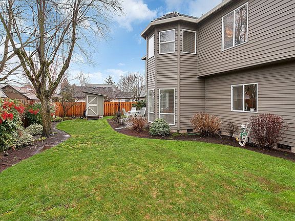 2nd image of 28635 SW Sandalwood Dr