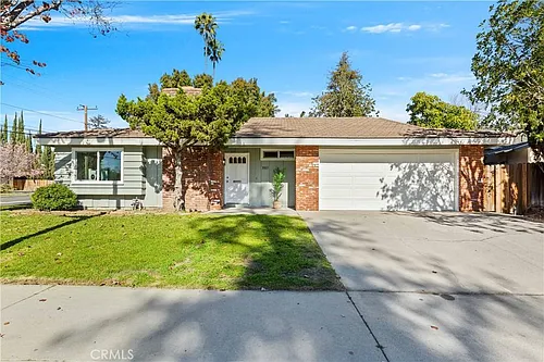 8803 Jaylee Dr Photo 1