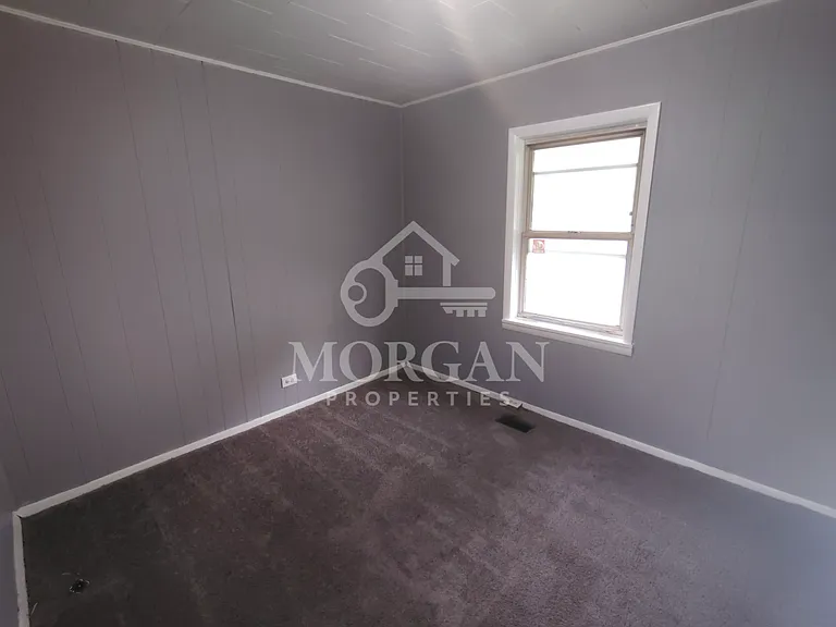 229 W 19th St — Photo 6