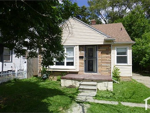 1st image of 8468 Rosemont Ave