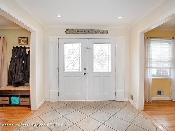 4th image of 676 Brookside Drive