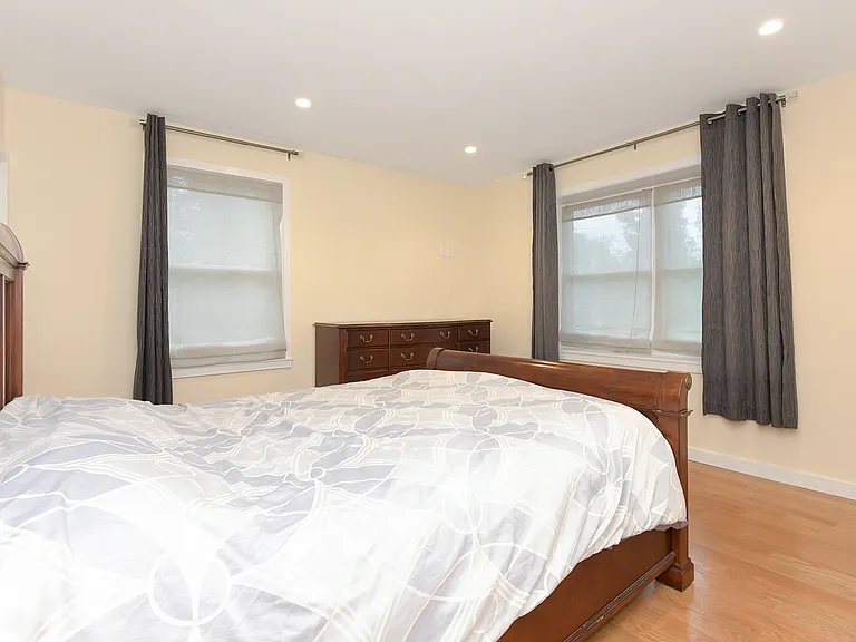 160 Sycamore Rd — Photo 15