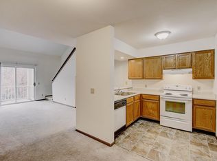 5311 S Ridge Way APT 108, Middleton, WI 53562