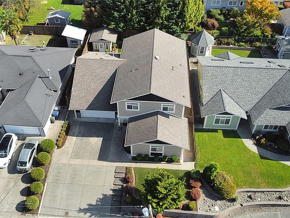 2nd image of 329 Kincaid Avenue
