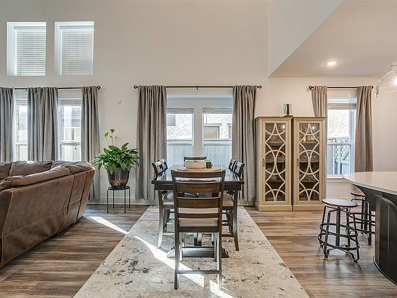 5th image of 2333 Stella Ln