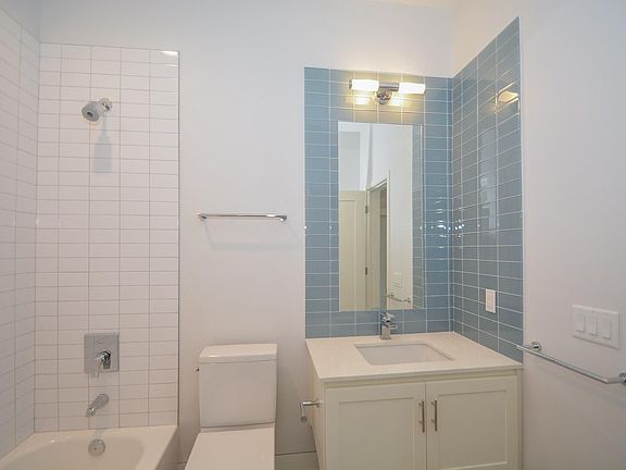 3rd image of 1903 Oakdale St