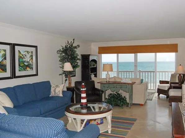 500 Beach Rd, Indian River Shores, FL 32963