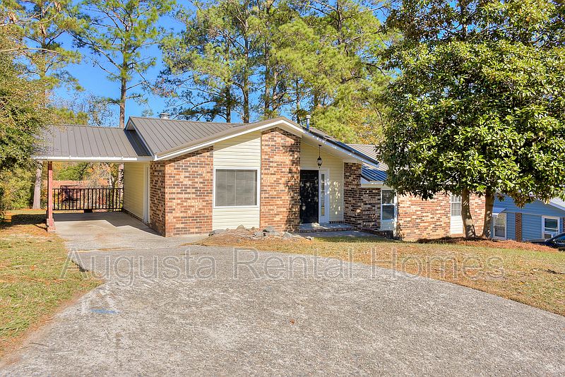 1st image of 2627 Castletown Dr