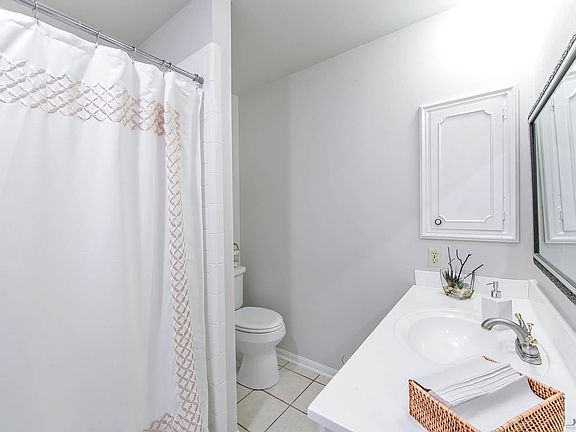 3rd image of 32 Mary Hughes Cir