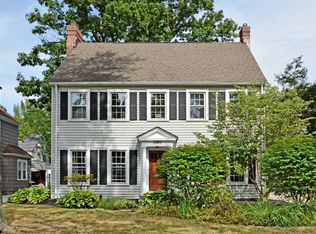 3281 Avalon Rd, Shaker Heights, OH 44120