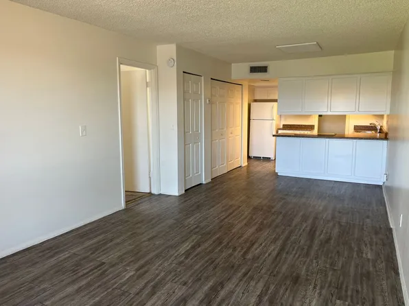 3034 E Cicero St #202, Mesa, AZ 85213