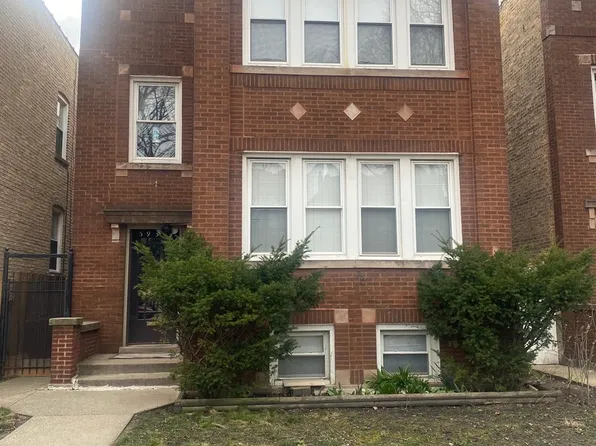 5936 N Maplewood Ave, Chicago, IL 60659