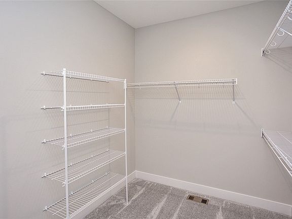 3rd image of 607 E Vista Lake Ave