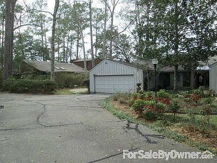 650-1 N. Beau Chene Dr.
						:
						Oversized double car garage w/ extra parking pad. Sprinkler system