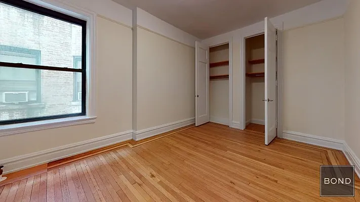 Rented by Bond New York | media 7