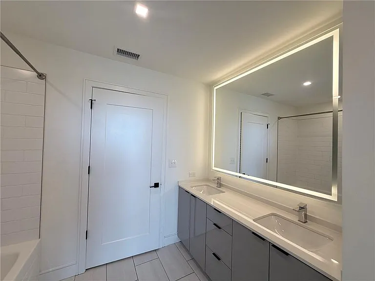 788 W Marietta St NW #1704 — Photo 9